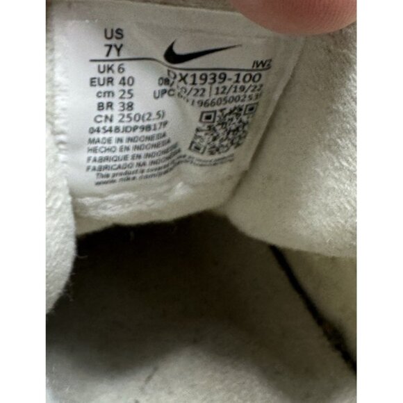 Nike Air More Uptempo GS Coconut Milk Team Gold Sneakers 7Y Women 8.5 DX1939-100 - Picture 8 of 10